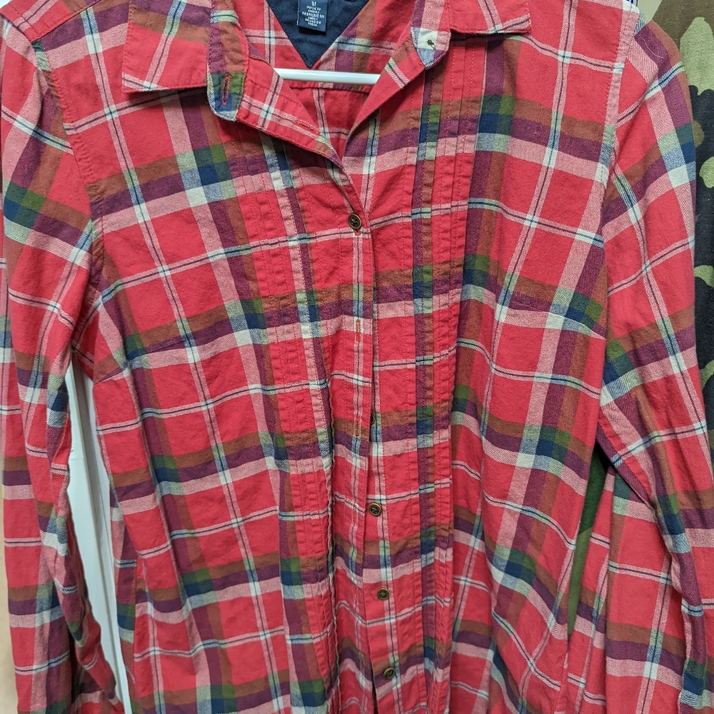 Long sleeve button up shirt
